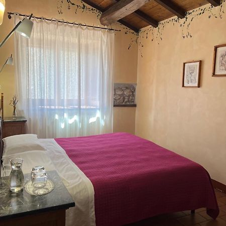 Locanda Sul Lago Санто-Стефано-ді-Сессаніо Екстер'єр фото